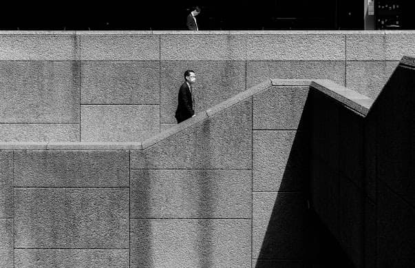 Cover image for Mimarlıkta Eleştirel Düşünce ve Tarihsel Perspektif